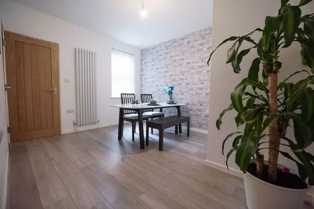 Luxury Ev, Banyolu/Duşlu (Up to 8 Guests)
