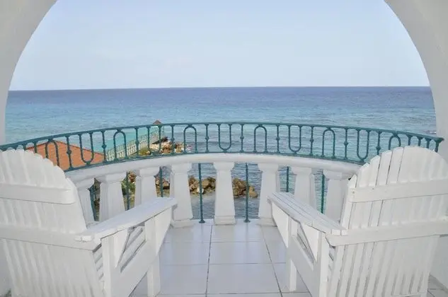 Junior Suite, 2 Bedrooms, Beach View (with Full- Time Nanny Service)