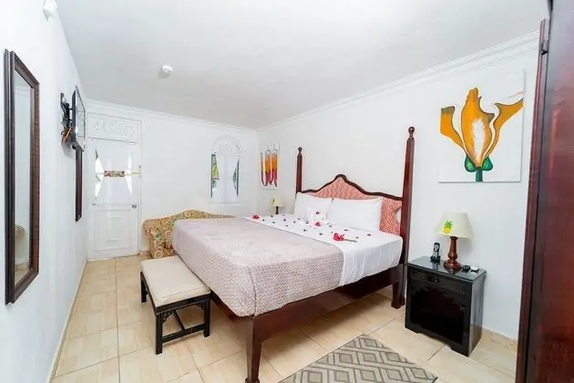 Junior Suite, 2 Bedrooms, Beach View (with Full- Time Nanny Service)