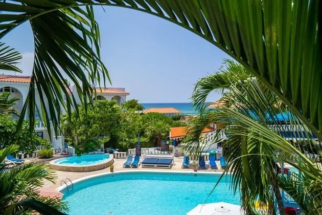 Suite, 1 Bedroom, Garden/Pool View with Full- Time Nanny Service