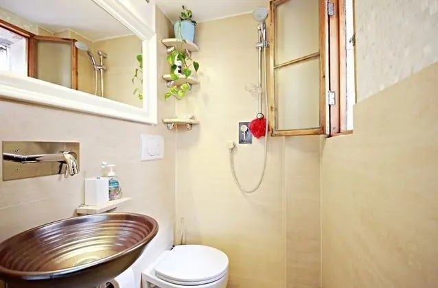 Tek Büyük Yataklı Oda, Özel Banyo (External)
