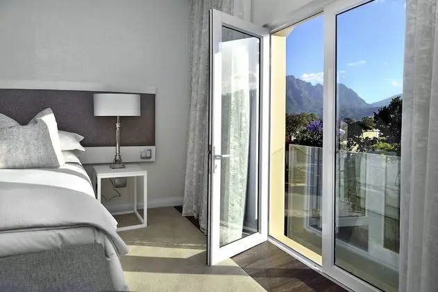 Luxury En-Suite King/Twin Mountain Views