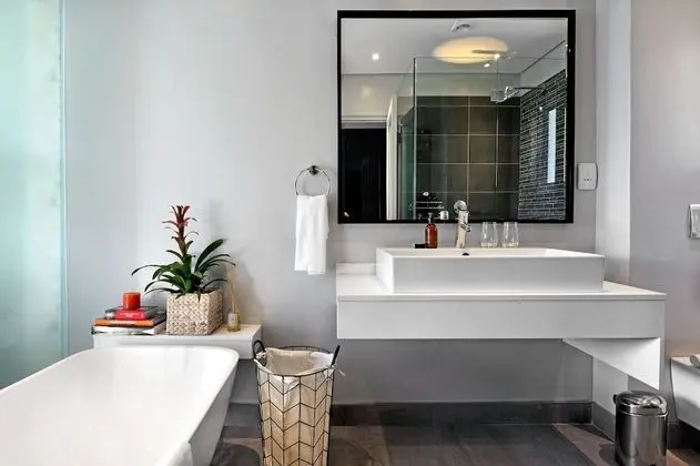 Luxury En-Suite King/Twin Mountain Views
