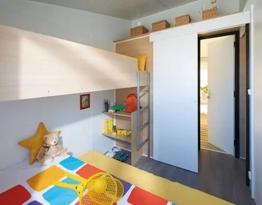 Karavan, Ortak Banyo (Le Tithome)