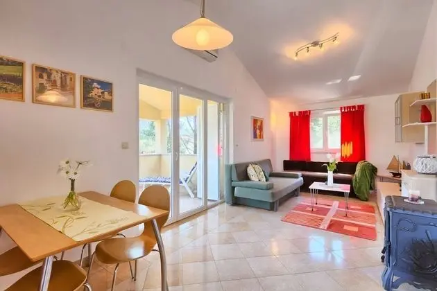 Standard Daire, Teras, Avlu Manzaralı