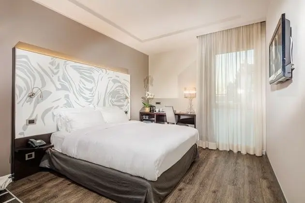 Comfort Tek Büyük Yataklı Oda