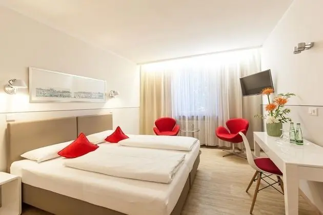 Comfort Tek Büyük Yataklı Oda
