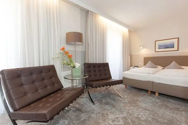 Comfort Tek Büyük Yataklı Oda