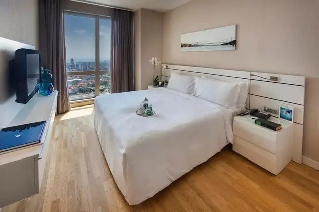 https://images.odamax.com/img/1024x768/odamax/image/upload/Fraser_Place_Anthill_stanbul_202510031557591_One_Bedroom_Apartment_Bedroom.jpg