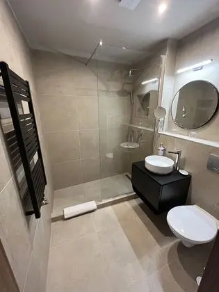 Deluxe Apartment with 2 bedrooms