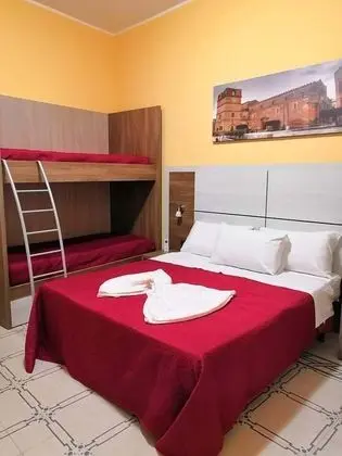 Basic Dört Kişilik Oda, 1 Büyük (Queen) Boy Yatak