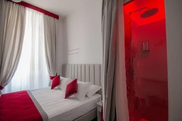 Superior Tek Büyük Yataklı Oda (Condotti)