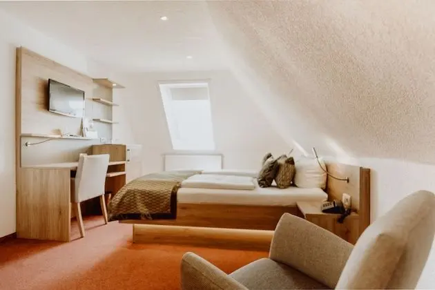 Comfort Tek Büyük Yataklı Oda