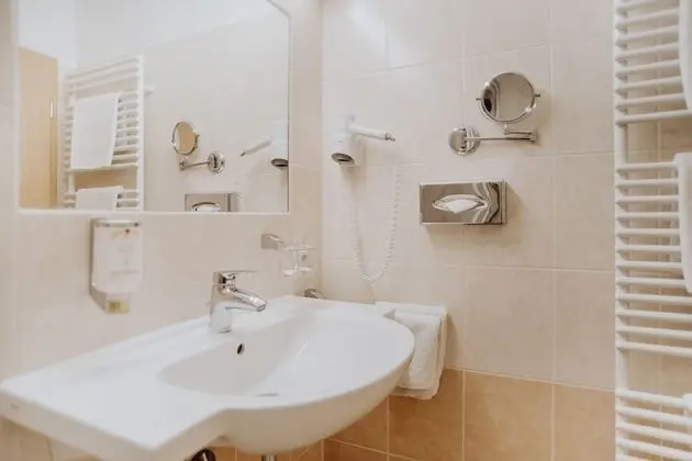 Comfort Tek Büyük Yataklı Oda