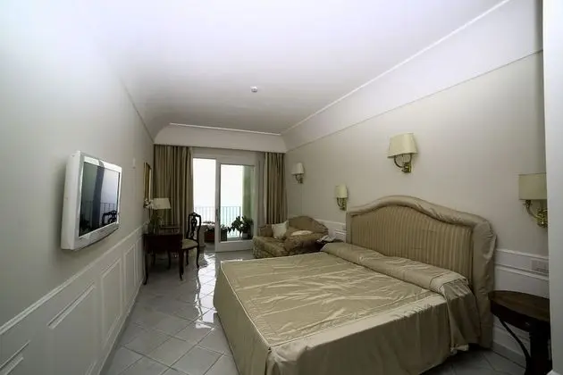 Deluxe Tek Büyük Yataklı Oda, Balkon, Deniz Manzaralı