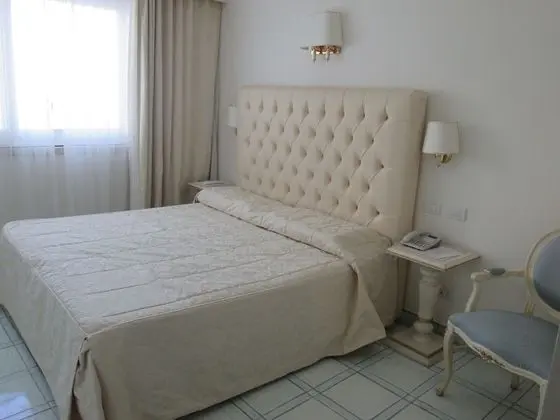 Economy Oda, 1 Büyük (Queen) Boy Yatak, Deniz Manzaralı