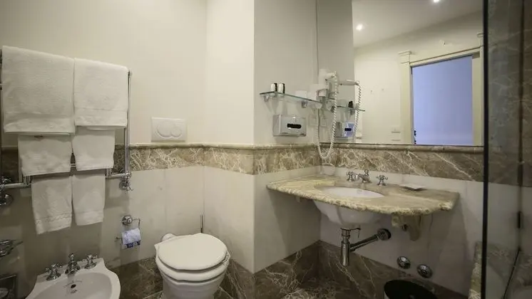 Superior Tek Büyük Yataklı Oda