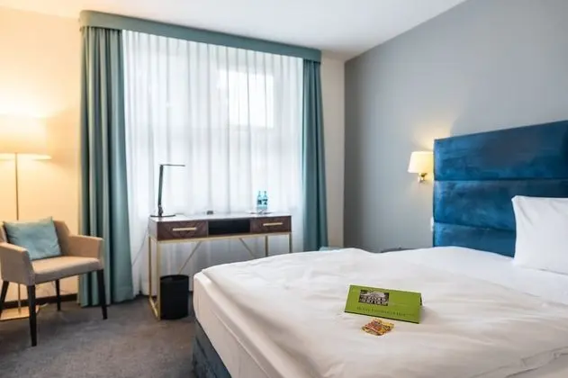 Classic Tek Büyük Yataklı Oda