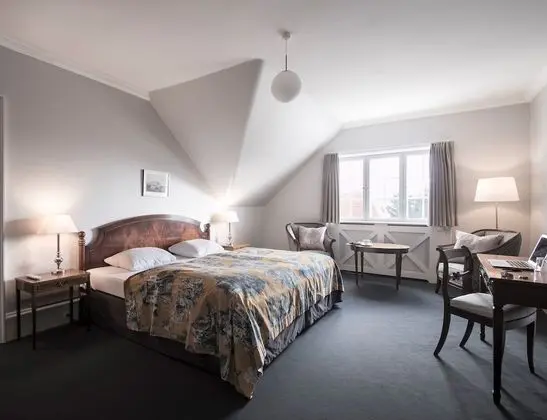 Grande Double Room Main Building