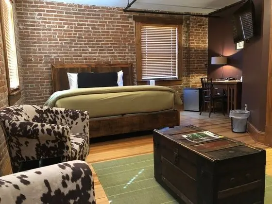 Tek Büyük Yataklı Oda, Banyolu/Duşlu, Nehir Manzaralı (Room 30)