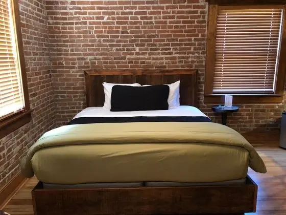 Tek Büyük Yataklı Oda, Banyolu/Duşlu, Nehir Manzaralı (Room 30)