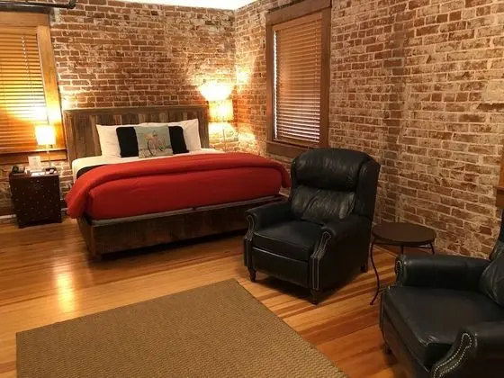 Tek Büyük Yataklı Oda, Banyolu/Duşlu, Nehir Manzaralı (Room 31)