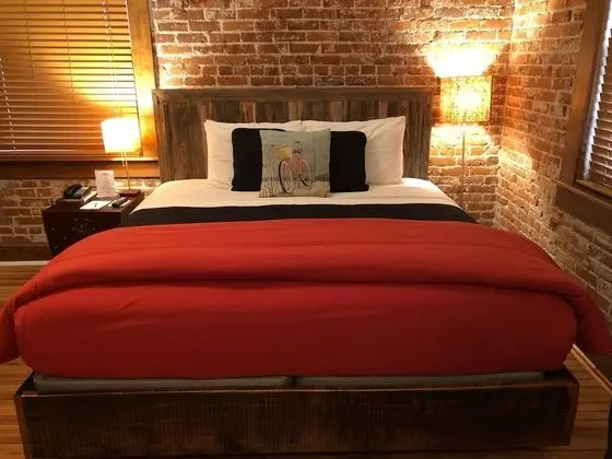 Tek Büyük Yataklı Oda, Banyolu/Duşlu, Nehir Manzaralı (Room 31)