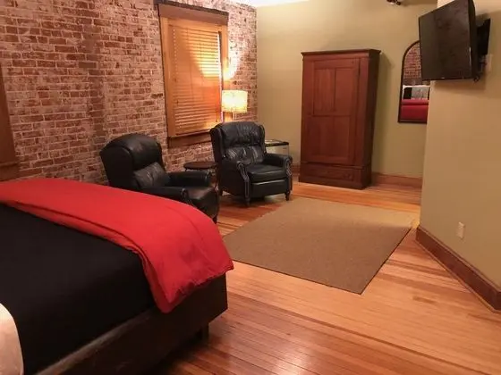 Tek Büyük Yataklı Oda, Banyolu/Duşlu, Nehir Manzaralı (Room 31)