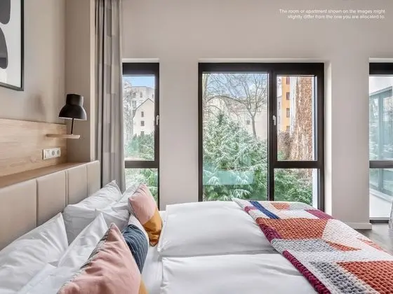 Family Süit, Avlu Manzaralı