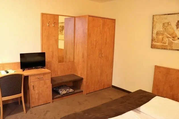 Comfort Tek Büyük Yataklı Oda