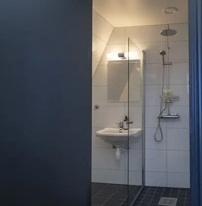 Basic Tek Büyük Yataklı Oda