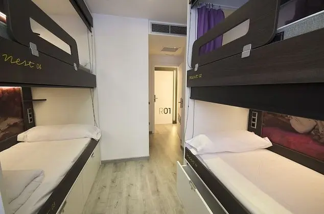 Ortak Ranzalı Oda, Sadece kadınlar için (4 beds)