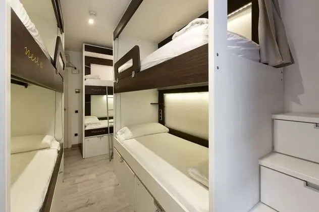 Ortak Ranzalı Oda, Sadece kadınlar için (6 beds)