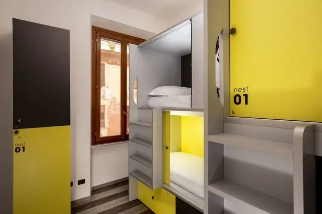 Ortak Ranzalı Oda, Birden Çok Yatak (Bed in 4-Bed Female Dormitory Room)