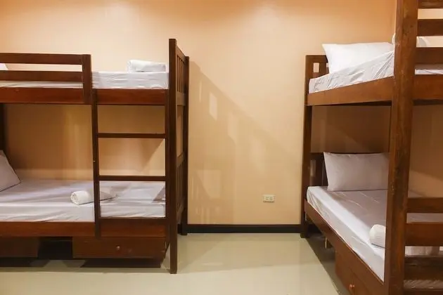 Oda, Birden Çok Yatak, Havuz Kenarı (Bunk)