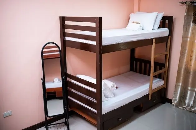 Oda, Birden Çok Yatak, Havuz Kenarı (Bunk)