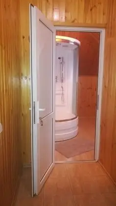 Standard Tek Büyük veya İki Ayrı Yataklı Oda, Ortak Banyo