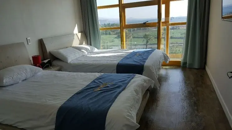Üç Kişilik Oda (1 Double + 1 Single Bed)