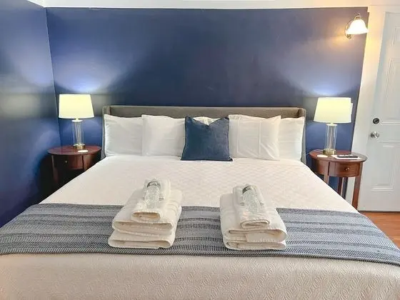 Tek Büyük Yataklı Oda, 1 Büyük (Queen) Boy Yatak, Sigara İçilmez