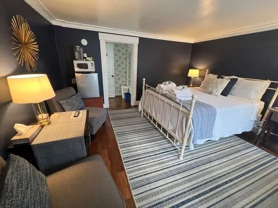 Tek Büyük Yataklı Oda, 1 Büyük (Queen) Boy Yatak, Sigara İçilmez