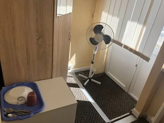 Economy Oda, Avlu Manzaralı