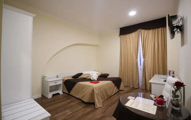 Tek Büyük Yataklı Oda