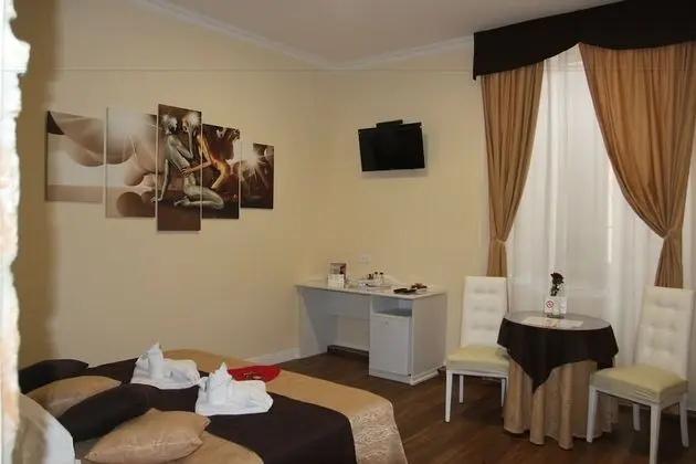 Tek Büyük Yataklı Oda