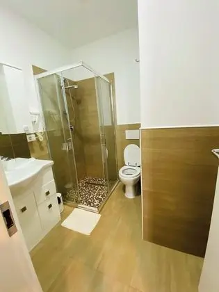 Üç Kişilik Oda, Özel Banyo