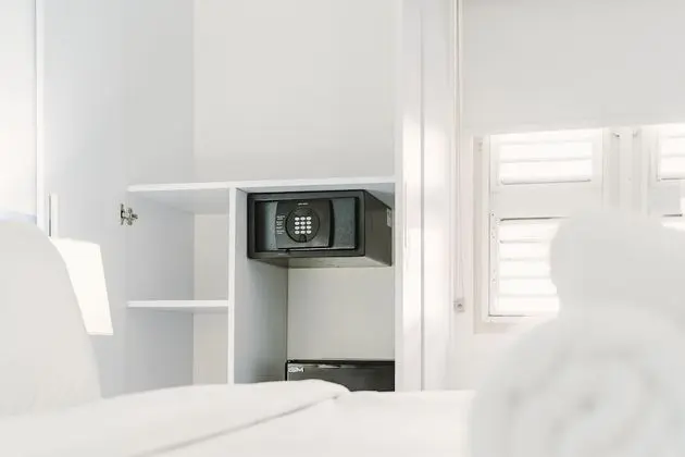 Royal Tek Büyük Yataklı Oda, 1 En Büyük (King) Boy Yatak, Sigara İçilmez, Özel Banyo