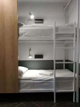 Ortak Ranzalı Oda, Sadece erkekler için (Bed in 4-bed Room)