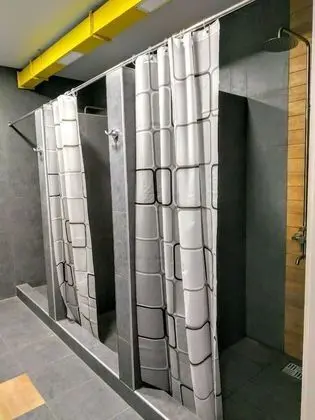Ortak Ranzalı Oda, Sadece erkekler için (Bed in 6-bed Room)