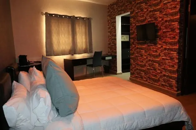 Deluxe Oda, Sigara İçilmez