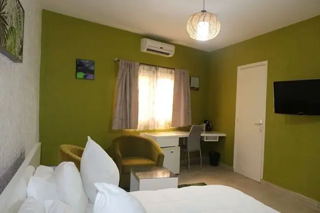 Deluxe Oda, Sigara İçilmez