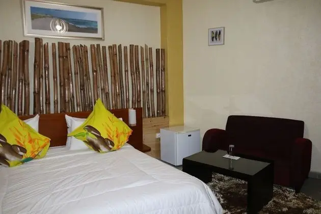 Deluxe Oda, Sigara İçilmez